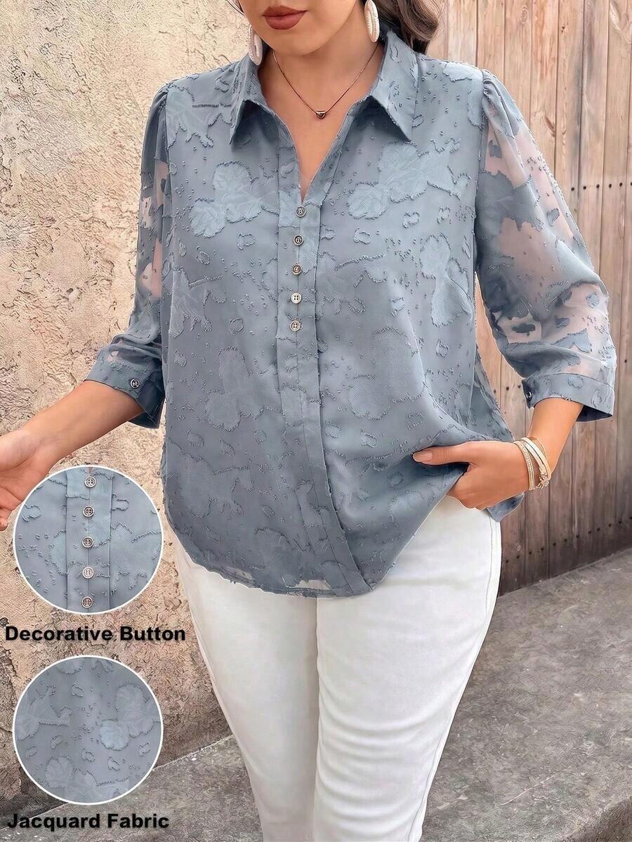 Blusa casual de mujer talla grande de unicolor, cuello en V, manga 3/4, decoración con botones, de tela de chifón jacquard - Azul - Ver 1