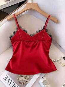 Top de camisola de satén con parches de encaje ajustado, chaleco casual y elegante para verano, vacaciones en la playa y viajes para mujeres - Rojo - Ver 2