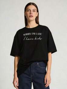 Sorry I'm Late. I Have A Graphic Tee.| Casual Short-Sleeved Crew Neck Tee| Plus Size Women's Spring/Summer Clothing With Distinctive Prints, The First Choice For Leisure Travel, Suitable For Home Wear And Vacation Wear. - 黑色 - 查看 1