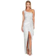 Vestido de mujer color champán con lentejuelas, diseño asimétrico de un hombro, escote en V con abertura lateral alta, corte maxi elegante ideal para fiestas de noche, graduaciones y eventos formales, estilo glamoroso perfecto para celebraciones de invierno y otoño - Plateado - Ver 5
