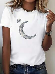 Camiseta con Estampado de Luna Creciente - Camiseta cómoda de 180g, adecuada para regalos navideños y reuniones familiares.| Opción ideal para las celebraciones del Día de la Independencia| Tela suave y transpirable| La elección perfecta para acampar y aventuras al aire libre. - Blanco - Ver 6