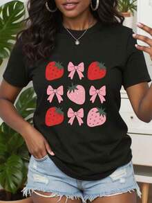 Cool Strawberry Print T-Shirt, Retro Strawberry Graphic T-Shirt, Vintage Fruit Illustration T-Shirt, Gift For Berry Lovers, Retro Style Clothing, Perfect Gifts For Grandma And Mom. - 黑色 - 查看 8