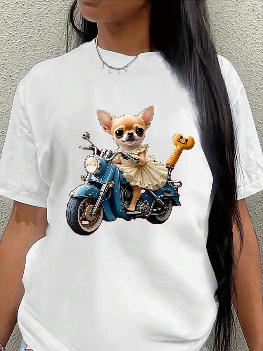 Camiseta de manga corta, ligera y duradera, con un pequeño perro maratón montado en una motocicleta, es perfecta para uso casual en casa o en ocasiones formales, ofreciendo una experiencia de uso cómoda para el día a día.women's shirts - Blanco - Ver 1