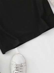 Stylish And Creative Women's Short-Sleeved T-Shirts With A Minimalist Heart And Car Theme Design, Perfect For Casual Summer Outings And Holidays. - 黑色 - 查看 6