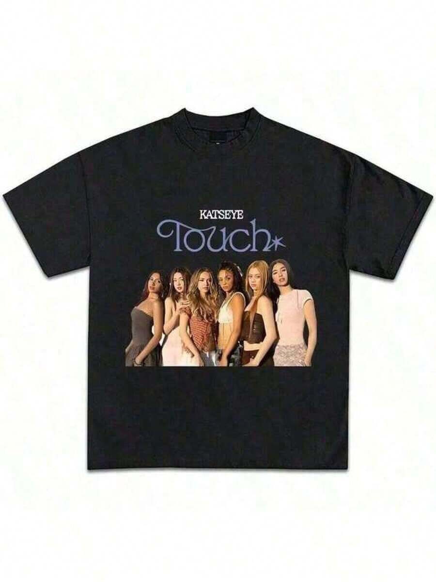 Camiseta gráfica KATSEYE TEE de la estrella emergente del K-Pop, camiseta de grupo femenino, mercancía de Katseye, camiseta con póster de miembro, estilo vintage rap hip-hop, blusas para mujer, blusas, blusas casuales para mujer, tops para mujer, tops, unisex. - Negro - Ver 1