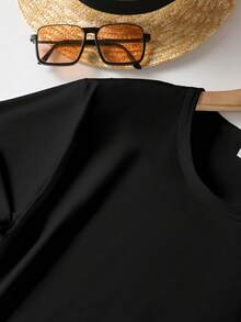 Dance Rhythm Print T-Shirt. Available In 6 Colors, Short Sleeves, Round Neck, High-Stretch Casual Sports Top. Machine Washable. Suitable For Spring And Summer. Can Be Worn In All Seasons. Women's Clothing. Elegant Party Outfit, T-Shirt For Elegant Ladies, Blouses Suitable For Curvy Women, Casual Wear, Cool And Sweat-Free Summer Wear, Fun Letter Print. - 黑色 - 查看 3