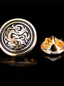 Broche con diseño de dragón auspicioso dorado, nuevo alfiler de solapa de moda con decoración tallada artesanalmente para hombres y mujeres - Multicolor - Ver 4