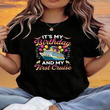 Camiseta informal de algodón para mujer, ideal para cumpleaños, con estampado gráfico, manga corta y cuello redondo. Top de corte regular y gran elasticidad. - Negro - Ver 1