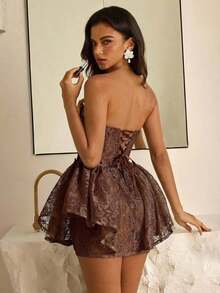 Vestido elegante, noble y de estilo palaciego de encaje blanco sin tirantes, con ballenas, cintura marcada y silueta evasé, adecuado para despedida de soltera, boda, graduación, vacaciones, fiesta de novia y Día de San Valentín - Marrón - Ver 2