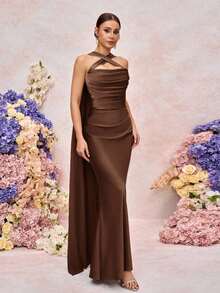 Vestido de dama de honor elegante, romántico, verde, tejido mate, decoración de cinta, hombros descubiertos, sin tirantes, entallado, cola de pez - Marrón - Ver 5
