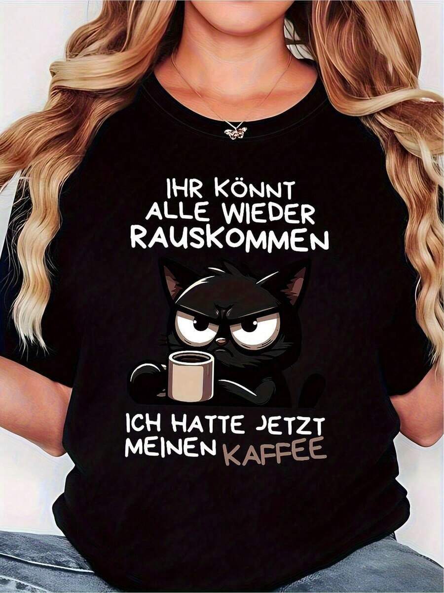 Unique T-Shirt With A Y2K Design Of An Angry Black Cat Drinking Coffee, Ideal For Lovers Of Retro Fashion And Humor. Perfect For Showing Off Your Personality And Fun Style. Make A Statement With This Original Garment That's Sure To Be A Hit! - 黑色 - 查看 1