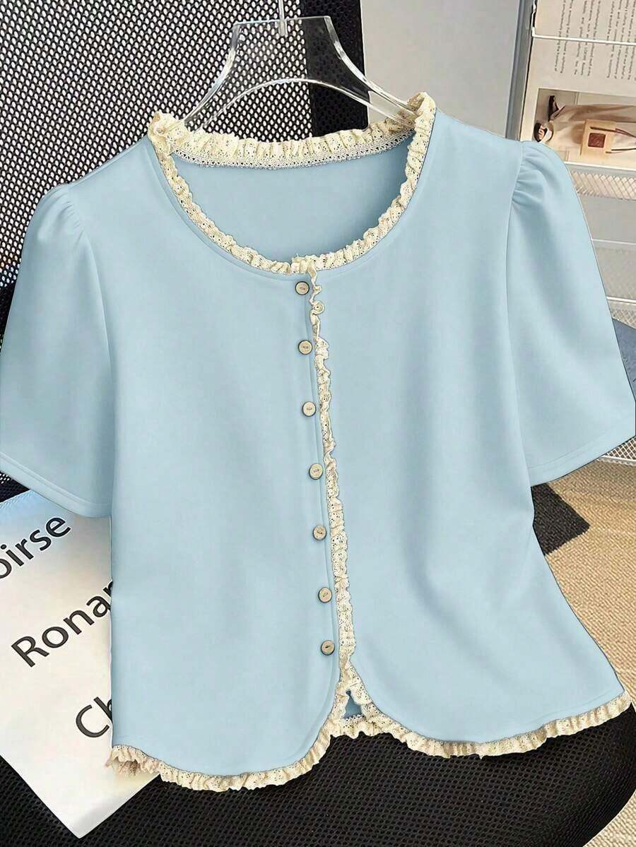 2026 Everyssa Camiseta de mujer con elegante acabado de encaje en contraste de colores, para verano - Celeste - Ver 1