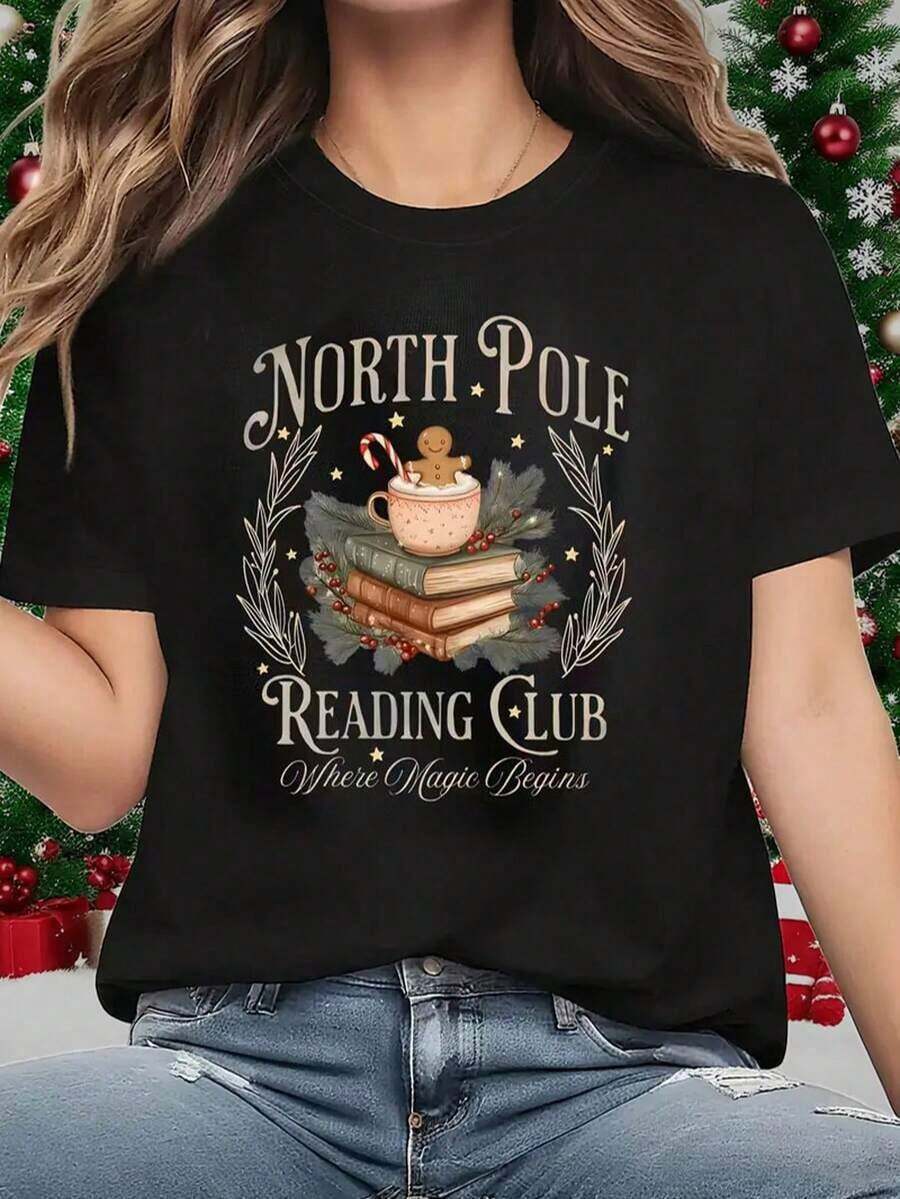 Men's Black Short-Sleeved T-Shirt, Made From 100% Premium Cotton, With A Christmas Theme And Printed With The Slogan "Hot Christmas Drinks For Book Lovers." It Has A Relaxed Fit, Is Machine Washable, Breathable, And Comfortable. Suitable For Winter Christmas Party Outfits, Casual Everyday Wear, Or Gatherings, And Can Also Be Worn In Spring, Autumn, And Summer. A Great Gift Idea. - 黑色 - 查看 1