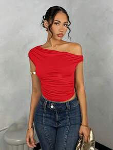 Blusa de verano con hombros asimétricos fruncidos en unicolor para mujer - Rojo - Ver 6