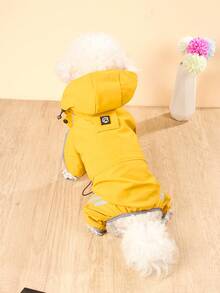 Impermeable para perro de poliéster ligero con tiras reflectantes, que cubre las cuatro patas en amarillo brillante. Chaqueta impermeable para mascotas, adecuada para perros pequeños y grandes para usar todo el año en otoño (no apta para razas grandes). - Amarillo - Ver 13