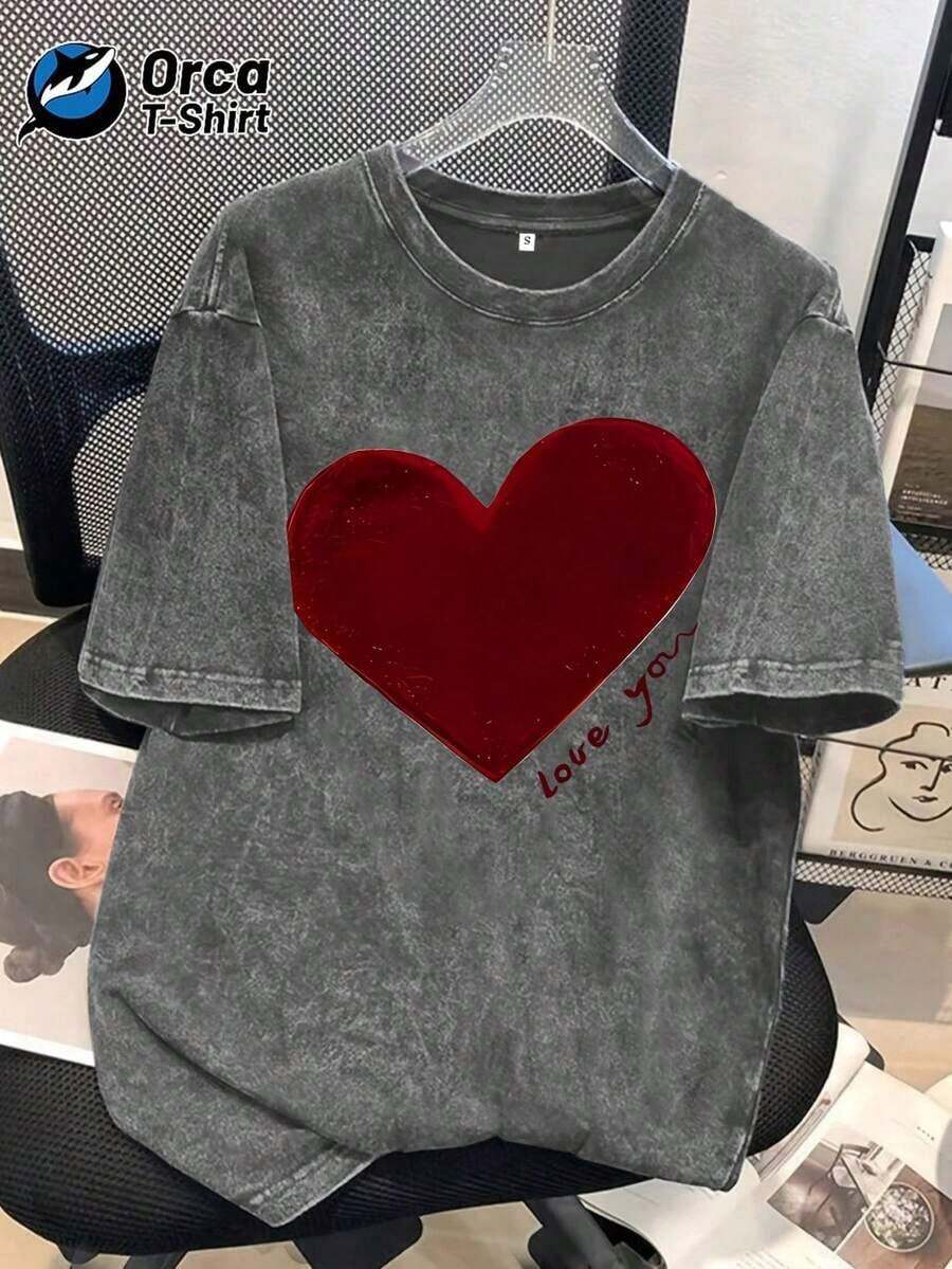 Estilo Y2K, estilo de moda, lo más nuevo de 2026, estilo lindo, estilo casual, blusas para mujer>ropa. Conjuntos de San Valentín para Mujer: Camiseta Retro con Corazón Rojo Desgastado y Estampado "Love You", Estilo Americano, Marca Casual, Cuello Redondo, Algodón Lavado, Manga Corta Personalizada, Ideal para Vacaciones, Salidas, Ocio, Deportes, Regalos, etc. Camisa Holgada y Cómoda 230g (Tallas S-XXXL) - Gris - Ver 1