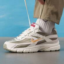 Nike Initiator 男款舒適柔軟緩震耐磨輕便防滑透氣復古休閒鞋白棕色IQ9788-271 - 白棕色 - 查看 4