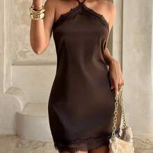 Vestido mini de satén de color café con parches de encaje, sexy y elegante, adecuado para salidas diarias, ir al trabajo y citas - Cafetería - Ver 5