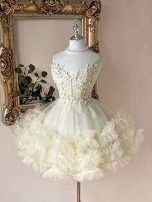 Elegante y lujoso vestido corto hecho a mano con aplicaciones bordadas, encaje de ganchillo y parches de satén, con abertura en la cintura, adecuado para citas, fiestas de solteros, galas, bailes, Día de San Valentín - Beis - Ver 7
