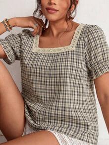 Blusa de manga corta con cuello cuadrado y parches de encaje de talla grande, blusa de manga abullonada - Negro - Ver 1