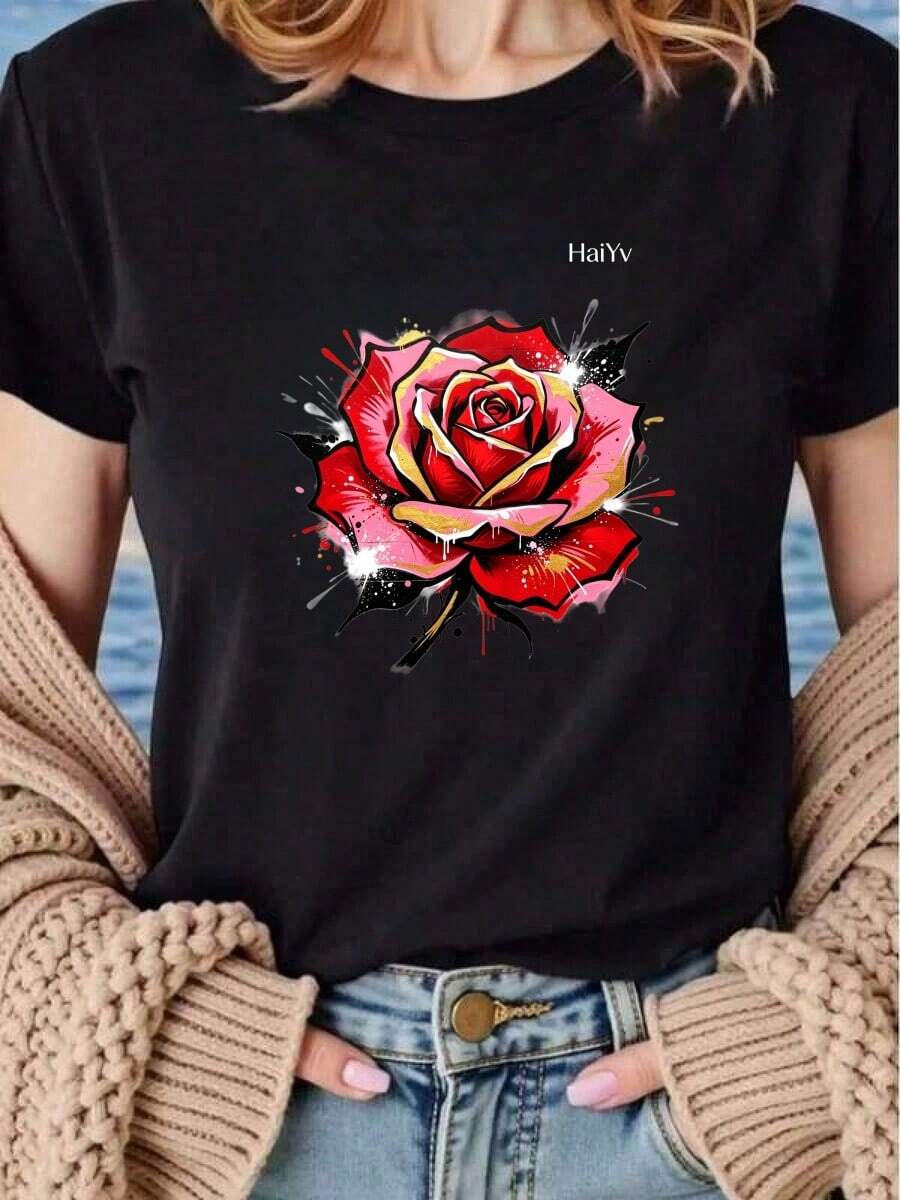 Limited Time Offer, Limited Quantity Available, Flash , Women's Shirts, Women's T-Shirts. Women's Oversized White T-Shirt, Short Sleeve Round Neck, Red Rose Graffiti Print With Gold Details, Casual Artistic Urban Style For Everyday Wear - 黑色 - 查看 1