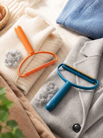 Removedor de fiapos portátil 2 peças/1 peça - Escova de limpeza dupla face para tecidos, roupas, suéteres e casacos - Remove com eficiência bolinhas e bolas de pelo - Adequado para lã, poliéster, Nota importante: Não é adequado para tecidos delicados como seda, chiffon, renda, malhas finas ou materiais transparentes. Recomendado para tecidos resistentes como lã, jeans e misturas de poliéster.