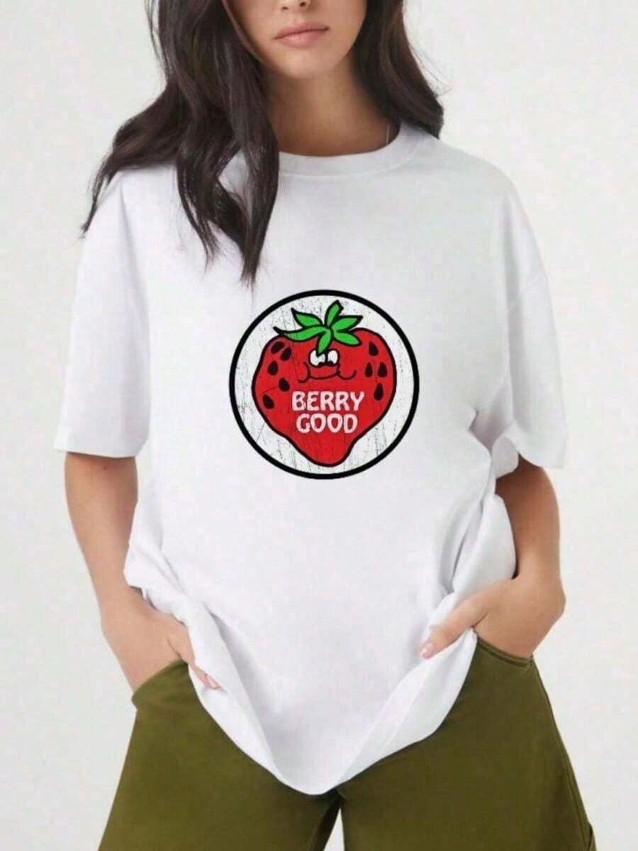 Camiseta casual Berry Good Strawberry | Camiseta retro inspirada en Scratch & Sniff | Camiseta con Estampado de Frutas Adorable | Camiseta de Estilo Retro de los 80, Camiseta de Algodón Puro de Alta Calidad de 220g con Estampado Minimalista, Tela Suave y Transpirable, Cómoda y Holgada, Adecuada para Uso Diario, Ideal para Vestimenta Casual de Oficina, Apariencia Diaria de Primavera y Verano, Diseño Elegante y Juvenil, Ropa de Hombre Adecuada para el Verano, Mangas Cortas con Estampado, Blusas para Mujer y Mangas Cortas con Estampado. 100% Algodón Resistente - Blanco - Ver 1