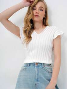Women's Fashionable Minimalist Versatile V-Neck Ribbed Knit Top, Summer - White - View 3