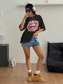 Women's Casual Loose Fit T-Shirt With "Fearless Lips" Print, Breathable And Comfortable, Short Sleeve, Round Neck, Bold Red Lips Design With Jewels, Soft Cotton, Perfect For Everyday Wear And Urban Style - 黑色 2 - 查看 2