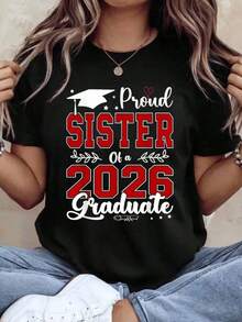 "Proud Sister Of A Class Of 2026 Graduate" T-Shirt, Graduation Gift For Siblings, Family Celebration Outfit, 220g - Urban Vintage Style, Unisex, 100% Pure Cotton Short Sleeve T-Shirt - 黑色 - 查看 1