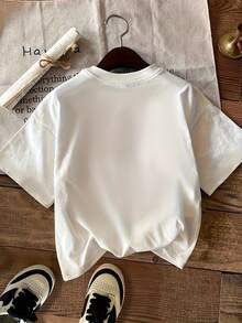 Casual T-Shirt: A Casual Short-Sleeved, Crew-Neck T-Shirt For Women, Featuring A "Dog Mom" Design With Hearts, Paw Prints, And Bones. It's Stylish And Unique, Perfect For Everyday Wear In Spring And Summer. 100% Cotton. Durable. - 白色 - 查看 2
