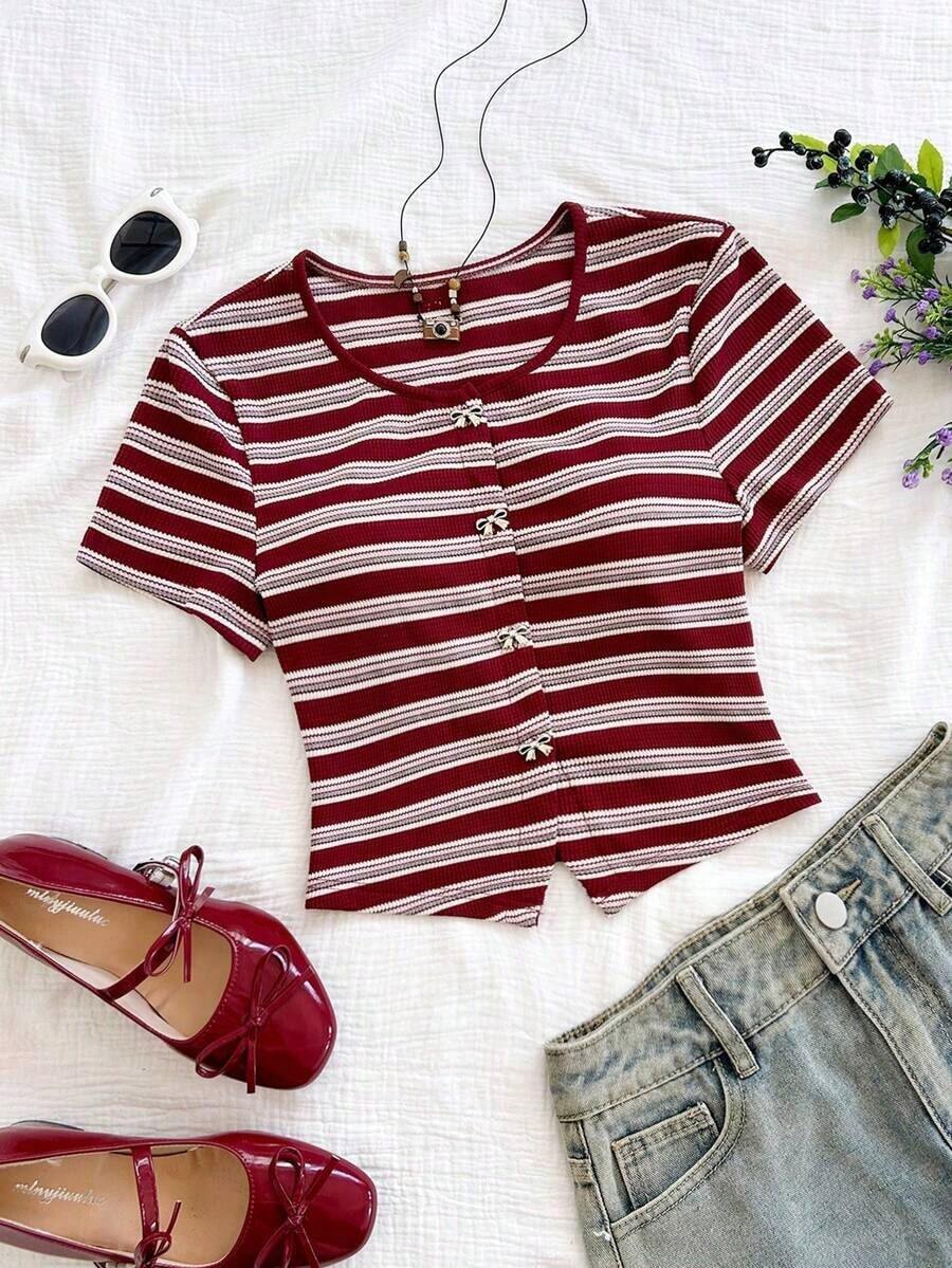 Blusa casual de verano para mujeres, top blanco de manga corta con cuello redondo y estampado floral, para vacaciones de verano - Multicolor 2 - Ver 1