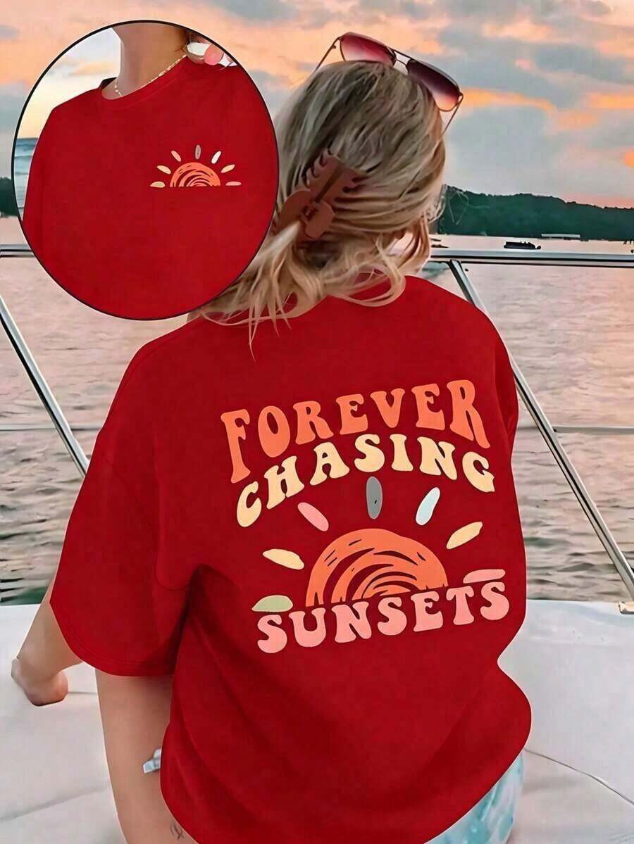 Under The Radar 1 pieza de camiseta de manga corta para mujer de talla grande con diseño estampado, perfecta para el verano. También incluye una camiseta con el estampado "Forever Chasing Sunsets", ideal para viajes a la playa. Conjuntos de Verano para Mujer, Conjuntos de Vacaciones para Mujer, Ropa de Verano, Conjuntos de Primavera para Mujer, Blusas de Verano, Conjuntos para Festivales, Conjunto de Pascua para Mujer - Camiseta de Manga Corta de Algodón Suelto con Cuello Redondo Estilo Vintage Urbano Unisex - Rojo - Ver 1