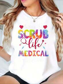 "Living The Scrub Life" Medical Assistant T-Shirt For Healthcare Professionals With Stethoscope And Syringe Design, Perfect For Medical Assistants, Nurses And Healthcare Workers - Vintage Urban Style, Unisex, Cotton, Short Sleeve, Crew Neck, 100% Cotton - 白色 - 查看 1