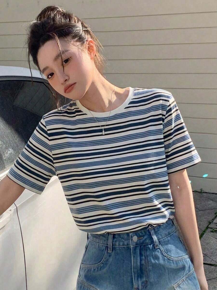 Camiseta de cuello redondo con estampado de rayas para Pascua - Azul - Ver 1