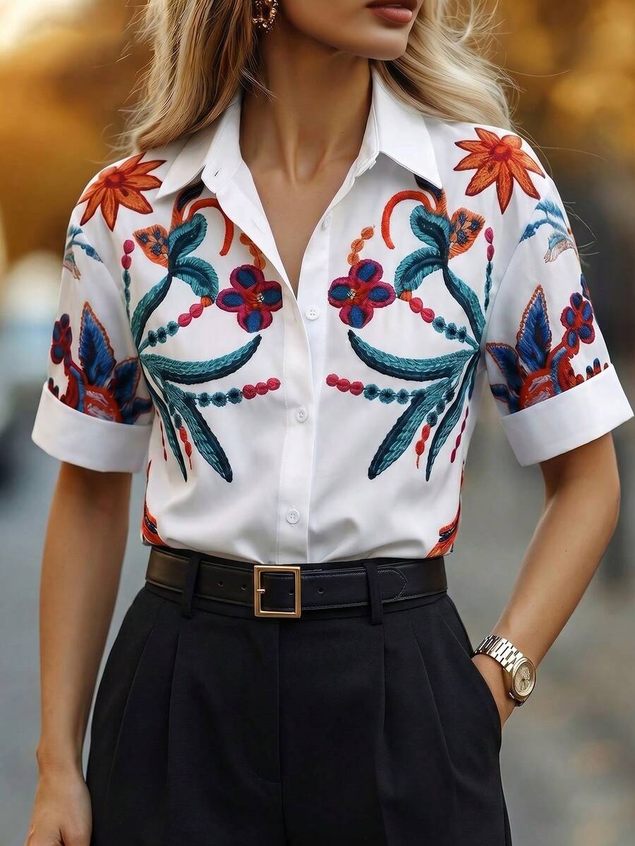 Camisa de mujer de manga corta con tela tejida de color blanco, con estampado bordado floral, estilo retro cheongsam, camisa de verano estampada, blusa de verano - Multicolor - Ver 1