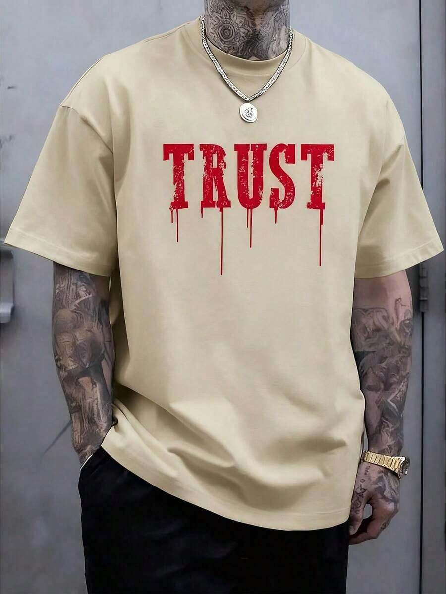 This Casual T-Shirt Features A Simple Print, A Round Neck, And Short Sleeves. The Classic, Basic Design Is Universally Flattering, And The Loose, Relaxed Fit Feels Comfortable And Breathable. The Fine, Soft Texture Is Soft Against The Skin And Breathable, So It Won't Pill Or Lose Its Shape Over Time. The Subtle, Elegant Print Design Is A Must-Have For Summer. This Versatile Piece Pairs Perfectly With All Kinds Of Bottoms-You Can't Go Wrong. - 米色 - 查看 1