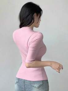 Camiseta casual de manga corta con cuello en V y ajuste ceñido para mujer, versátil y perfecta para el verano - Rosa - Ver 5