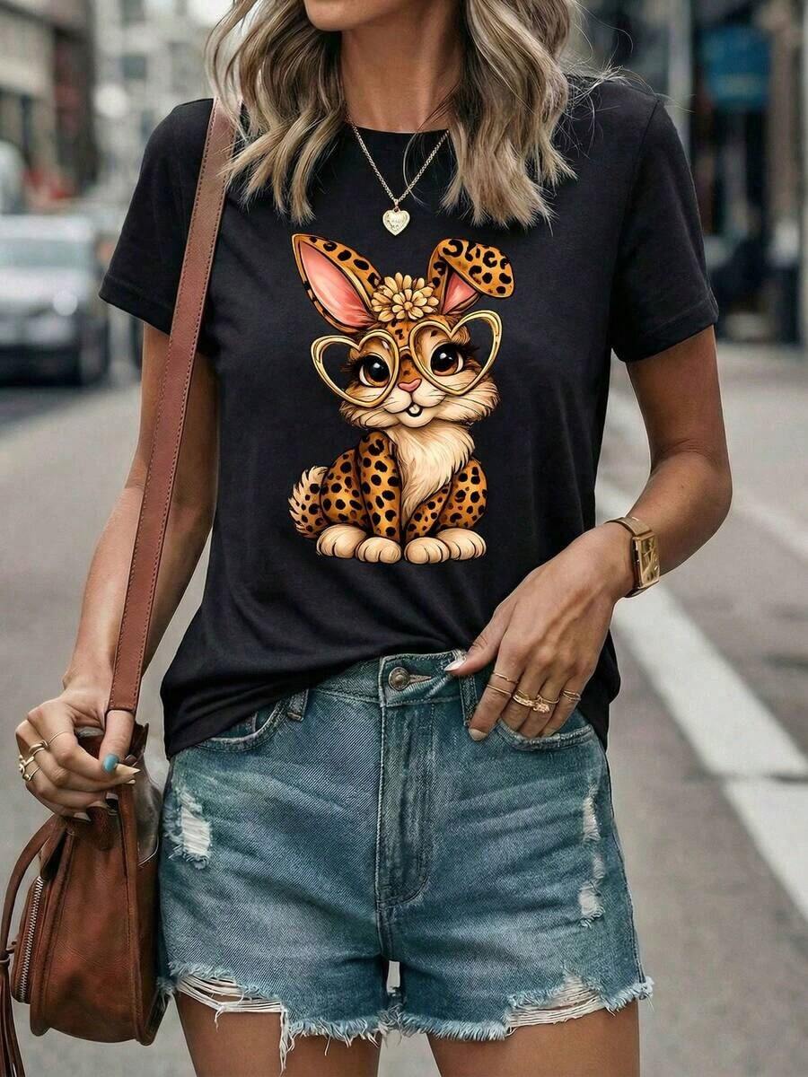 Women's Y2K Style Summer Top, Cute And Fun. Women's T-Shirt With Cartoon Letter Print, Sweet And Cool American Retro Style, With A Rabbit And Heart Print. Suitable For Various Occasions, Such As A Gift For Festivals, Birthdays, Music Festivals, Casual Wear, Versatile And Comfortable, For Beach Vacations, Simple And Fashionable, Suitable For Everyday Wear For Women And Girls. 100% Cotton. - 黑色 - 查看 1