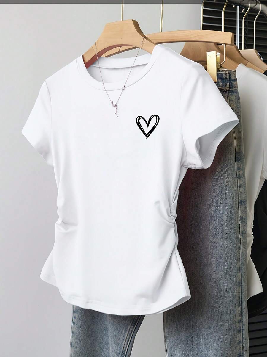 Camiseta Deportiva Casual para Mujer de Manga Corta con Diseño de Corazón - Camiseta Blanca de Cuello en V, Elástica y Lavable aáquina, Ajuste Cómodo y Apta para Todas las Estaciones, para el Uso Diario y Actividades Informales. - Blanco - Ver 1