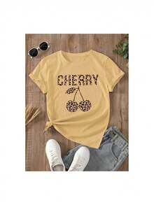 Camiseta de manga corta ajustada de verano para mujer YOCASA con cuello redondo y estampado de pintura al óleo, flores, corazones, cerezas y letras. Tela sencilla y casual, estilo deportivo, ideal para uso diario y citas de San Valentín. 1 pieza, 180g Pure Heavy, 95% poliéster 5% spandex - Amarillo - Ver 2