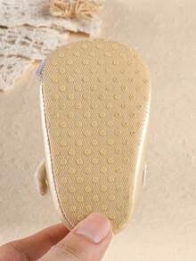 1 Pair Newborn Infant Girl Fashion Versatile Cute Indoor Floor Princess Shoes Suitable For Spring And Autumn - Gold - View 6