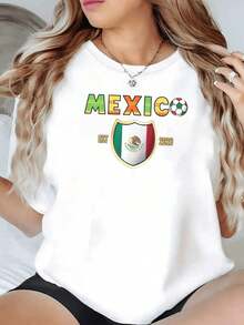 Escudo tricolor con el águila símbolo nacional que representa la fuerza la unidad y el orgullo de México inspirando pasión y respeto camiseta de mujer cómoda para uso diario y eventos patrios - Blanco - Ver 7