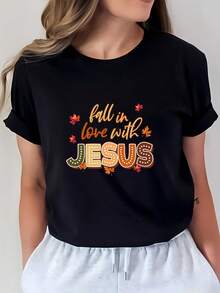 Camiseta "Enamórate de Jesús" de la Sra. Ke - Camiseta suave de manga corta, un regalo perfecto para amigos y familiares, ideal para fiestas de Acción de Gracias y Navidad, top festivo de manga corta, ropa con temática religiosa. Camiseta cómoda y versátil de manga corta. - Negro - Ver 1