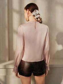 Blusa de mujer de manga larga con cuello de pie elegante y de moda, decoración floral con cuentas, doble capa con volantes y encaje, adecuada para primavera a verano, Día de San Valentín - Negro - Ver 3