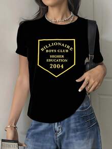 Golden Symbol Representing The Pursuit Of Knowledge And Academic Pride With Elegant Lettering That Evokes Strength And Ambition On A University-Inspired Shield. Modern Casual Women's T-Shirt For Everyday Wear - 黑色 - 查看 1