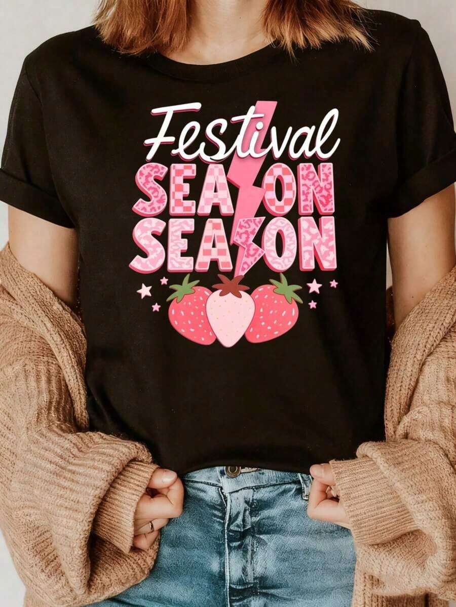 Wo's Heavyweight Fashion Casual T-Shirt, Strawberry Graphic Design For Festival Season, Wo Fashion Summer Top, Casual Wear, Pink Plaid Design, Cute Outfit For Music Festivals, Fun Wo's Short Sleeve Crew Neck Printed T-Shirt, Suitable For: Sporting Events/Holiday Parties/Outings/Sports And Other Festive Gifts. Best Seller. - 黑色 - 查看 1