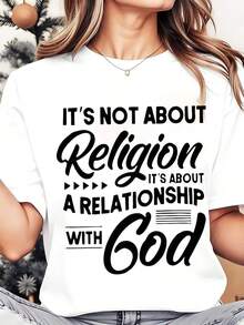 Suave, transpirable y ligera para comodidad durante todo el día. Camiseta de cuello redondo para mujer con estampado "No se trata de religión, se trata de una relación con Dios". Camiseta casual de verano para uso diario. Regalo religioso. 220g. Cuello redondo clásico con un corte relajado que favorece todas las formas del cuerpo y es fácil de combinar con jeans, shorts y leggings. - Blanco - Ver 7