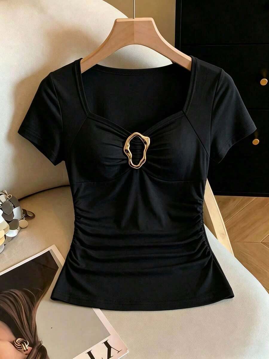 Blusa casual de mujer para primavera/verano con cintura ceñida, mangas raglán, cuello ancho, decoración de hebilla metálica, para uso diario, vacaciones y citas - Negro - Ver 1