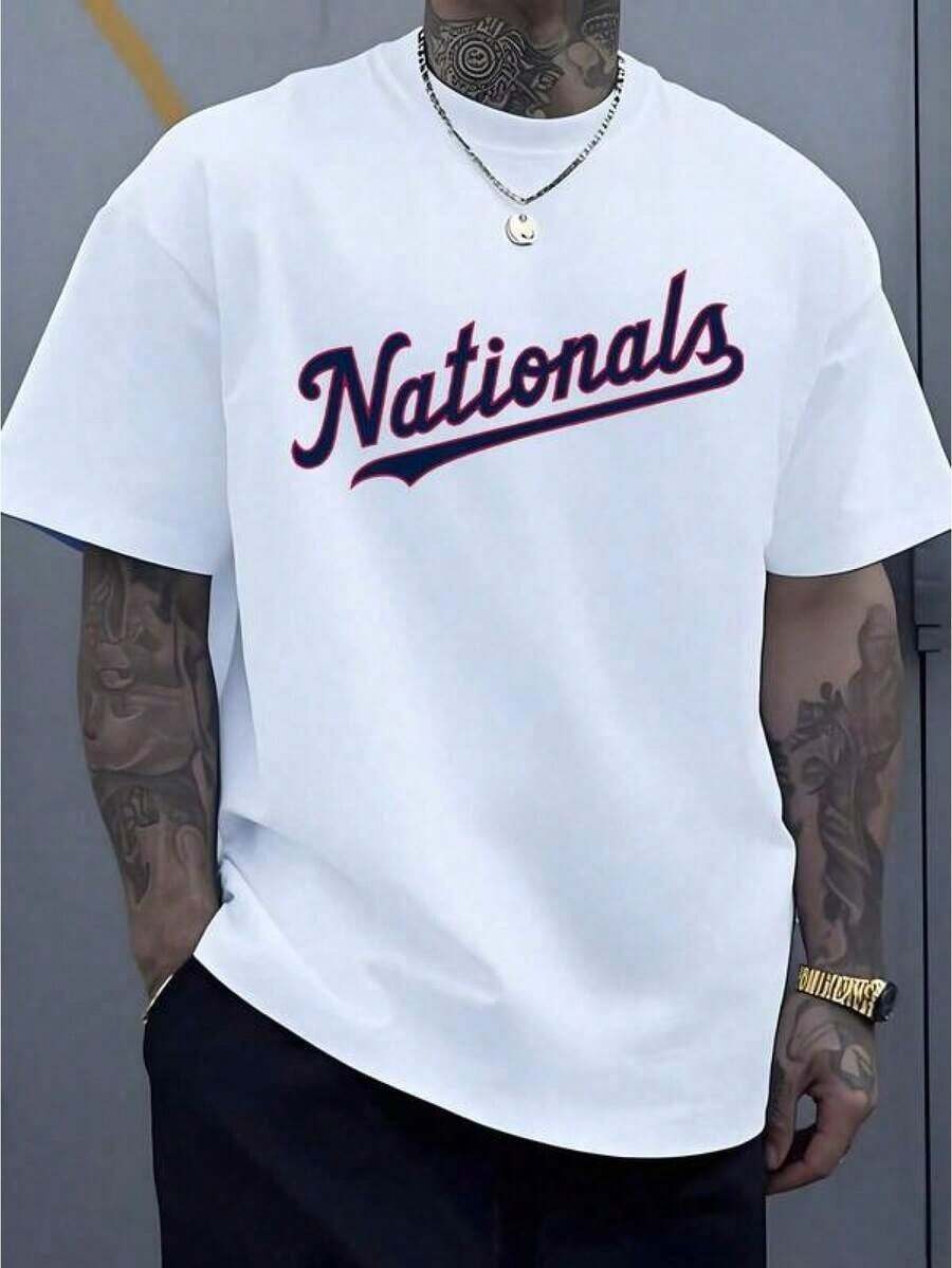 1 Piece Of Men's Nationals Logo Sports T-Shirt, 220g, Urban Casual Style, 100% Cotton, Retro Baseball T-Shirt With Digital Print. Suitable As A Gift. Women's T-Shirt. Blouses > Elegant. Boho Chic, Soft, Breathable And Comfortable Women's Top, Ideal For Spring, Summer And Autumn, Perfect For Vacations, Travel And Everyday Wear. - 白色的 - 查看 1